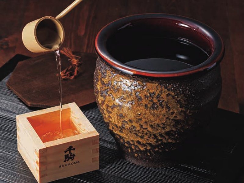 〈千駒酒造〉甕入り純米大吟醸（47CLUB ×リンベル 15,000円コース掲載）