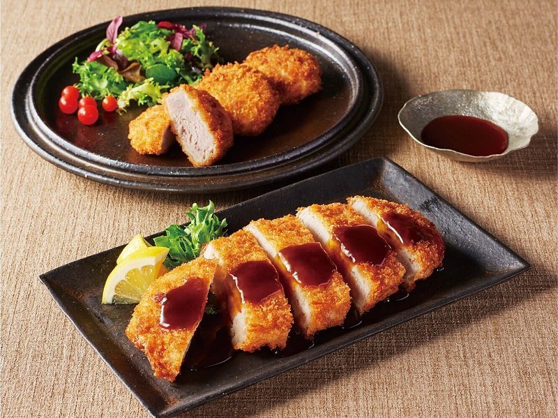 〈銀座梅林〉とんかつセット（ア・ラ・グルメ 21,000円コース掲載）