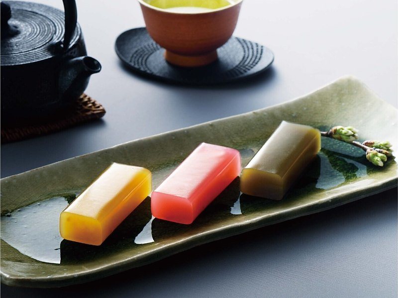 〈鶴屋八幡〉一口羊羹詰合せ（ア・ラ・グルメ 6,000円コース掲載）