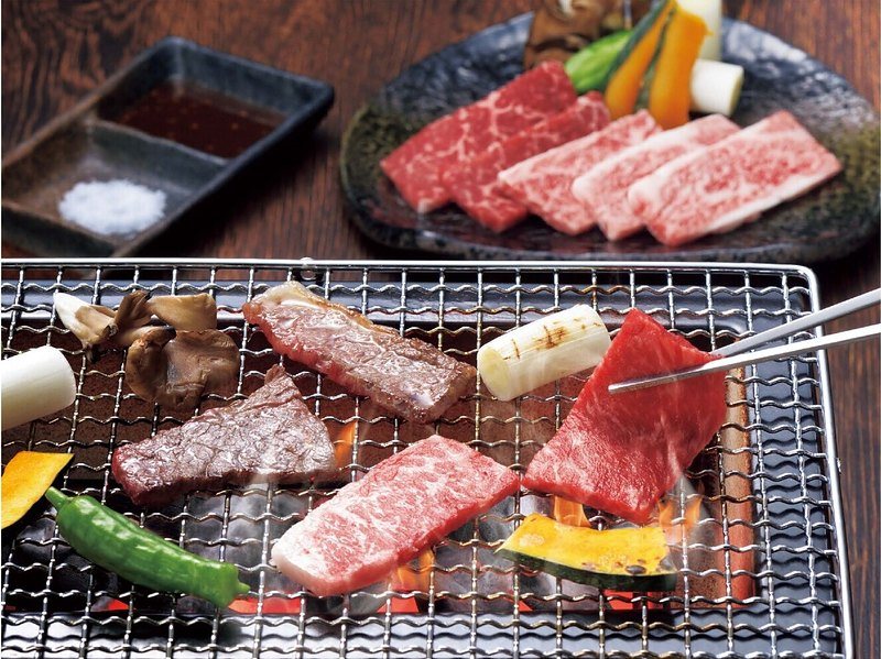 〈ミヤチク〉国産黒毛和牛 焼肉用（ア・ラ・グルメ 6,000円コース掲載）