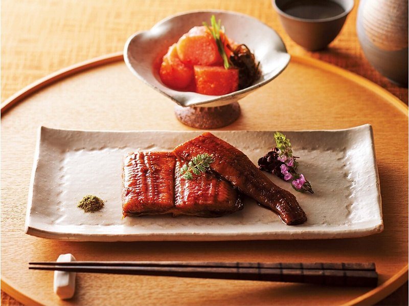 〈魚三楼〉うなぎ蒲焼と明太子セット（ア・ラ・グルメ 31,000円コース掲載）