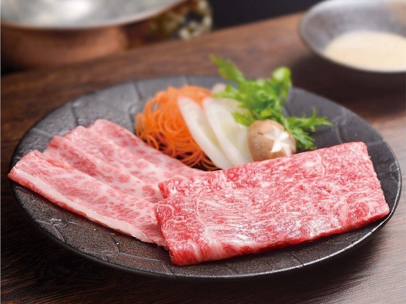 〈ミヤチク〉宮崎牛 しゃぶしゃぶ用（ア・ラ・グルメ 4,500円コース掲載）