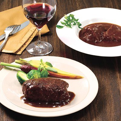 best Gourmet 13,000円コースの誌面より（5ページ）