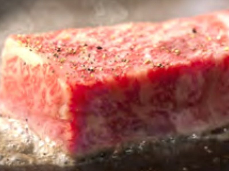 〈米沢牛〉ステーキ（フィレ）約100g×3（えらべるブランド和牛 16,000円コース掲載）