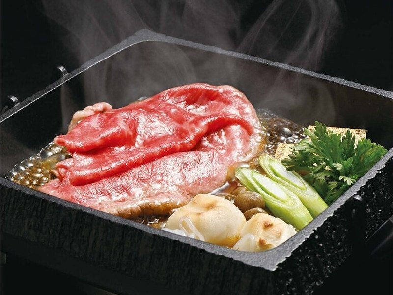 〈兵庫県〉神戸ビーフ すき焼用（選べるグルメ50選 5,000円コース掲載）