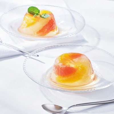 選べるグルメ50選 8,000円コースの誌面より（6ページ）
