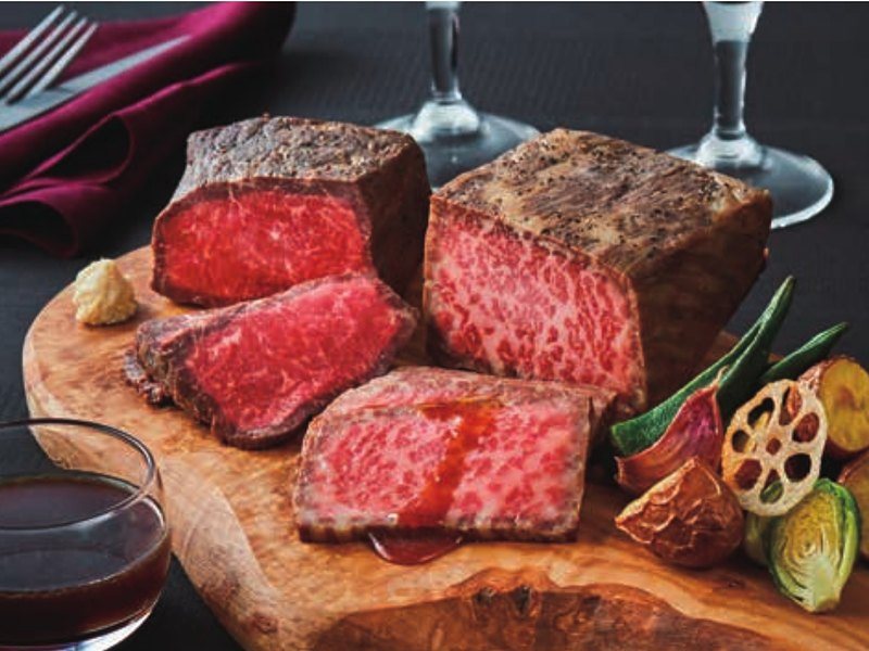 〈スギモト〉黒毛和牛ローストビーフ食べ比べ（選べる国産和牛 15,000円コース掲載）
