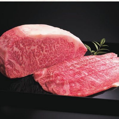 選べる国産和牛 50,000円コースの誌面より（20ページ）
