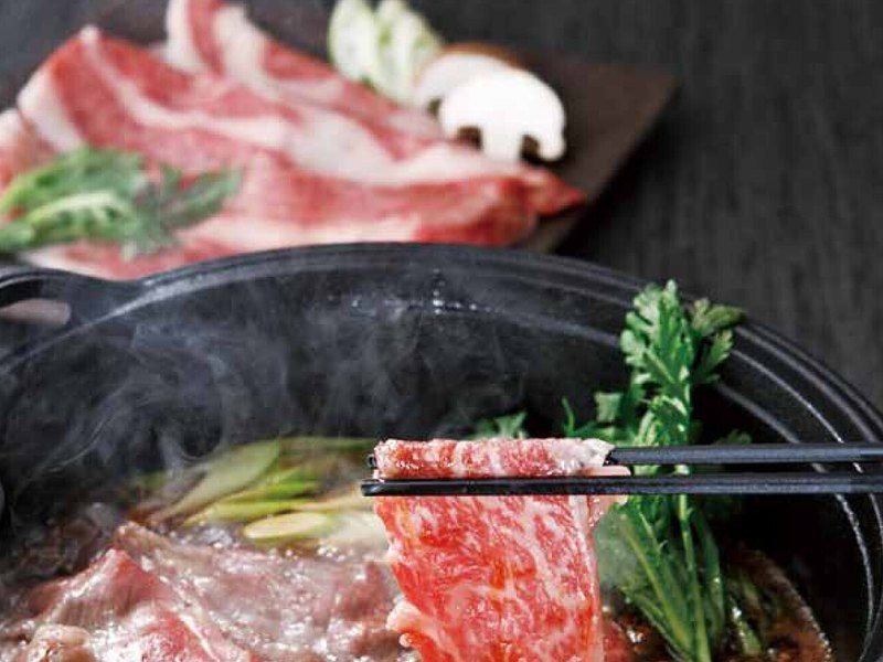〈知床牛・十勝和牛・ふらの和牛〉北海道産和牛3種すき焼用（北海道のおくりもの 21,000円コース掲載）