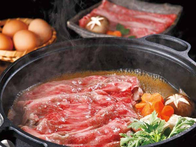 〈びらとり和牛〉すき焼用（北海道のおくりもの 9,000円コース掲載）