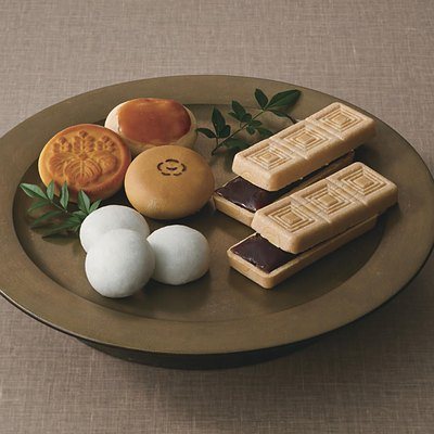 日本のおいしい食べ物 4,000円コースの誌面より（25ページ）