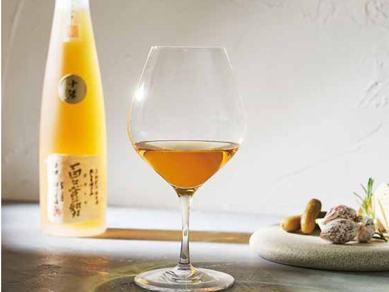 〈福光屋〉長期熟成純米酒 百々登勢十年（日本の贈り物 5,900円コース掲載）