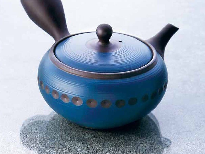〈愛知県・常滑焼〉常滑焼黒泥藍急須（日本の贈り物 7,900円コース掲載）