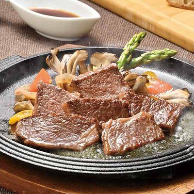 おいしいお肉の贈り物 10,000円コースの誌面より（24ページ）