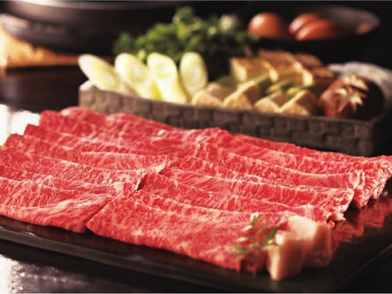〈モリタ屋〉京都肉ステーキ・すき焼用（Presentage 30,900円コース掲載）