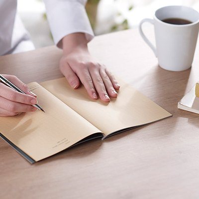スターバックス ノート型カタログギフト 5,000円コースの誌面より（12ページ）
