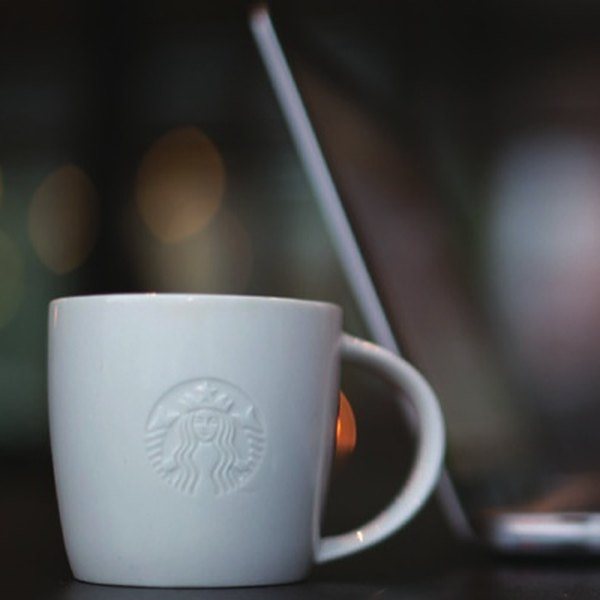 スターバックス ノート型カタログギフトの誌面より：スターバックスの歩み