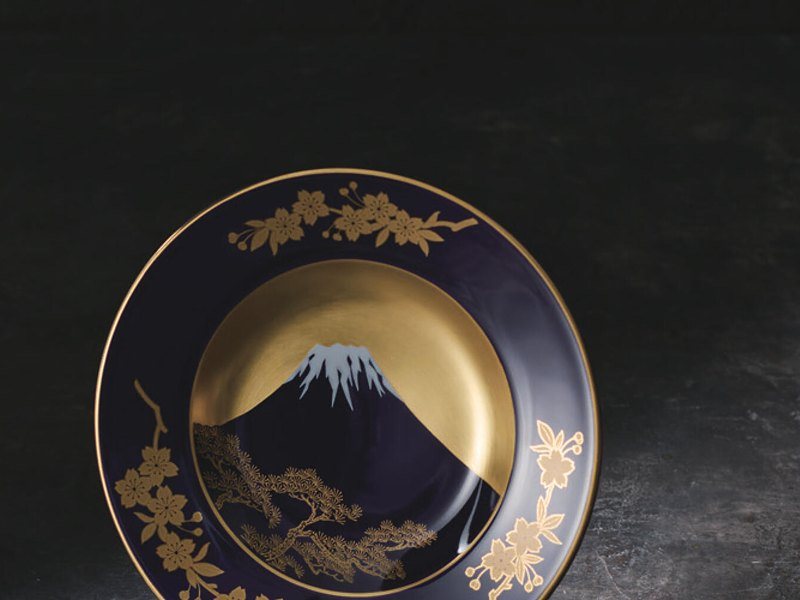 〈香蘭社〉瑠璃富士絵（とっておきのニッポンを贈る 15,900円コース掲載）