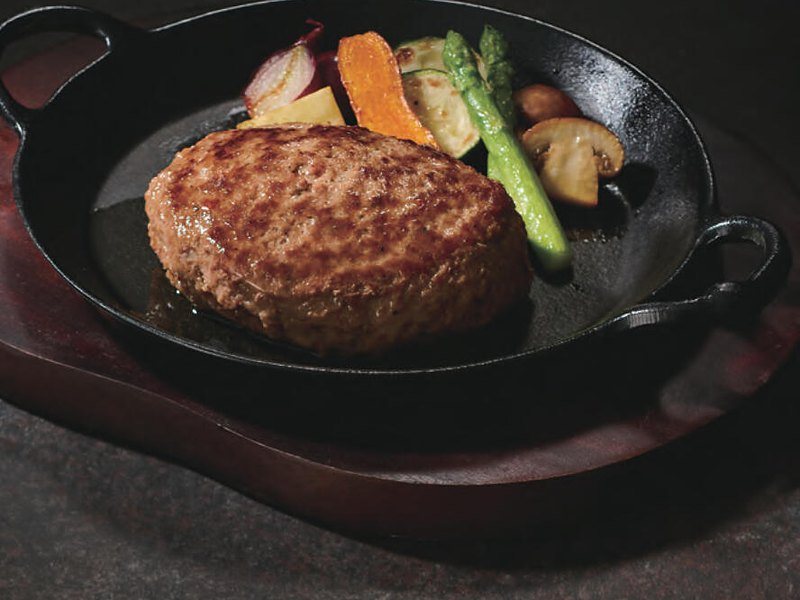 〈銀座吉澤〉黒毛和牛生ハンバーグ（とっておきのニッポンを贈る 5,900円コース掲載）