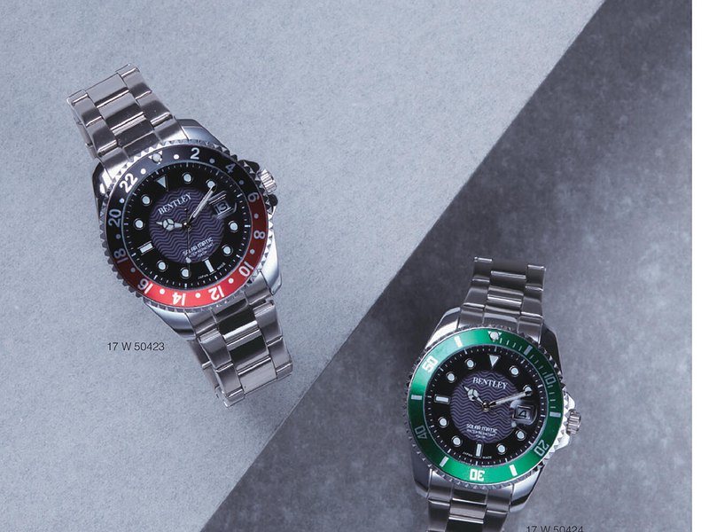 〈ベントレー〉ソーラーウオッチ（uluao 12,900円コース掲載）