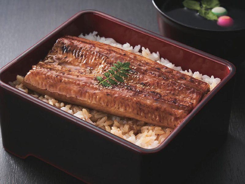 〈鹿児島県産〉鰻蒲焼（関西焼風）（uluao 50,900円コース掲載）