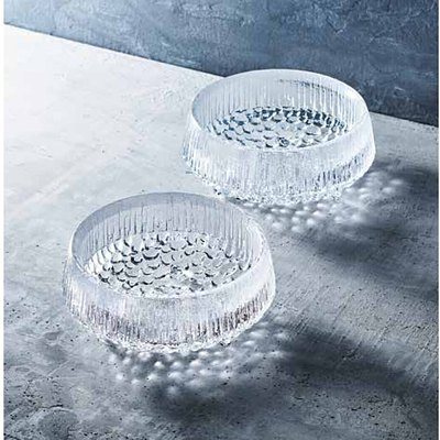 ウェディング ティアラ 7,900円コースの誌面より（12ページ）