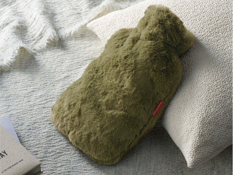 〈フーゴー・フロッシュ〉ロングヘアーボア湯たんぽ（やさしいみらい 5,900円コース掲載）